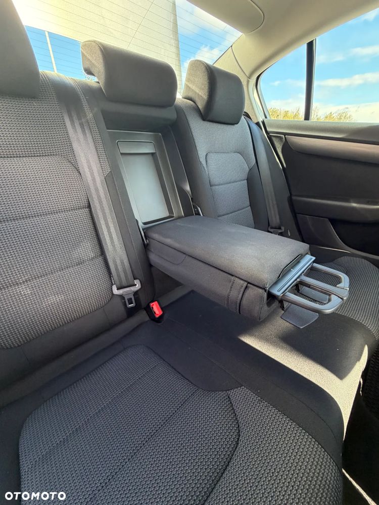 Volkswagen Passat 1.8 TSI Comfortline - 10