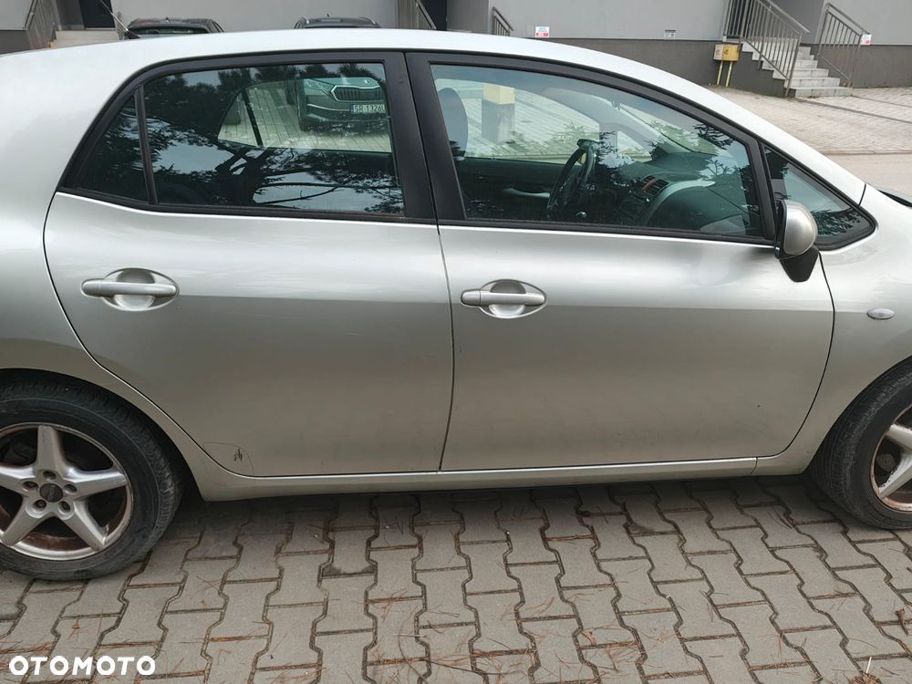 Toyota Auris 1.6 VVT-i Premium - 7