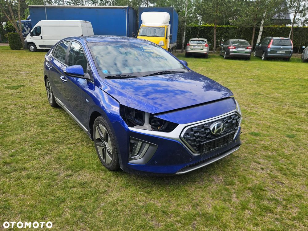 Hyundai IONIQ Hybrid Platinum - 3