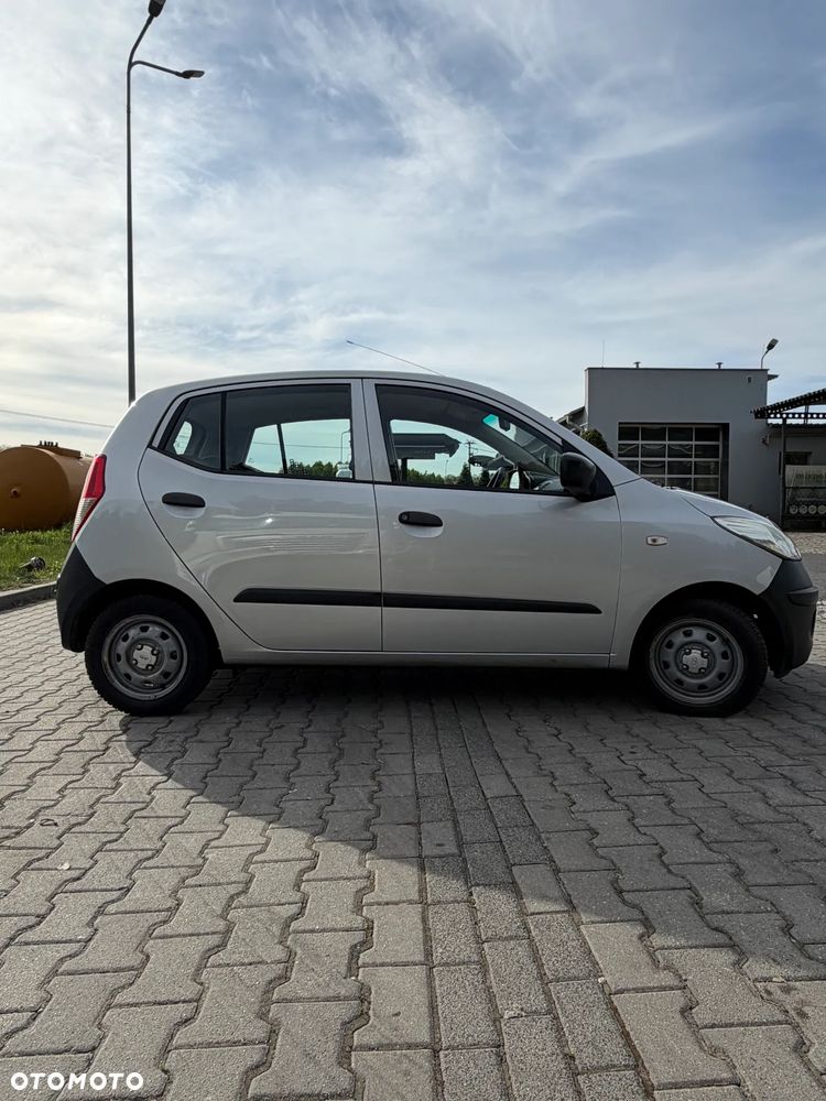 Hyundai i10 1.1 Base - 4