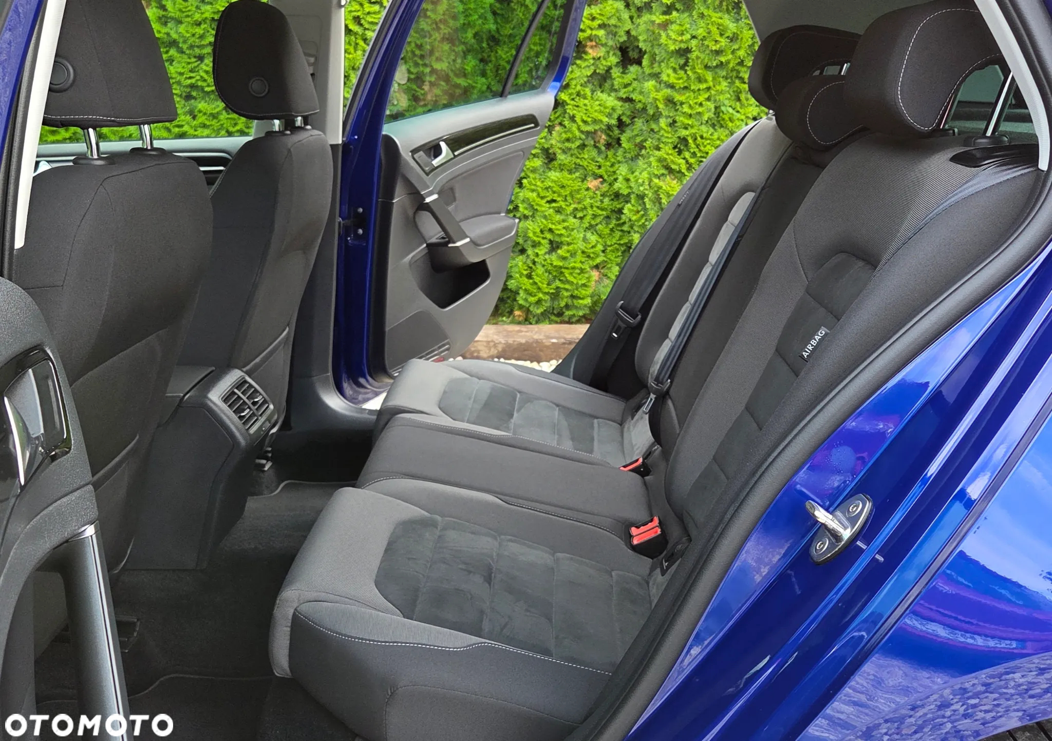 Volkswagen Golf 2.0 TDI SCR DSG R-Line - 30