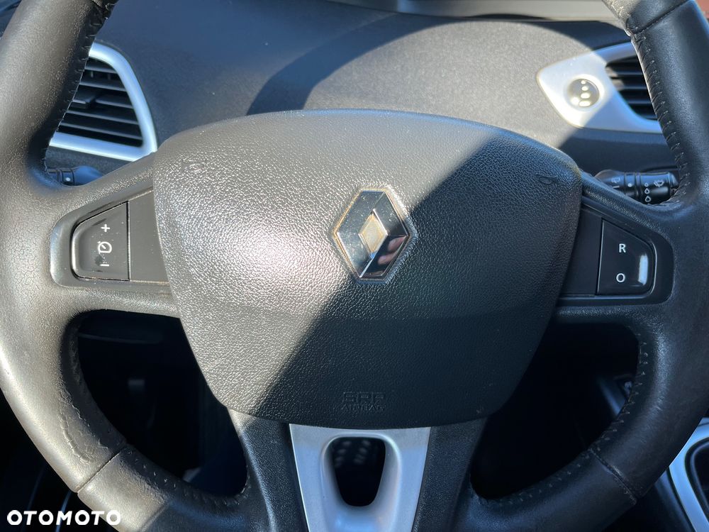 Renault Grand Scenic dCi 130 FAP Dynamique - 23