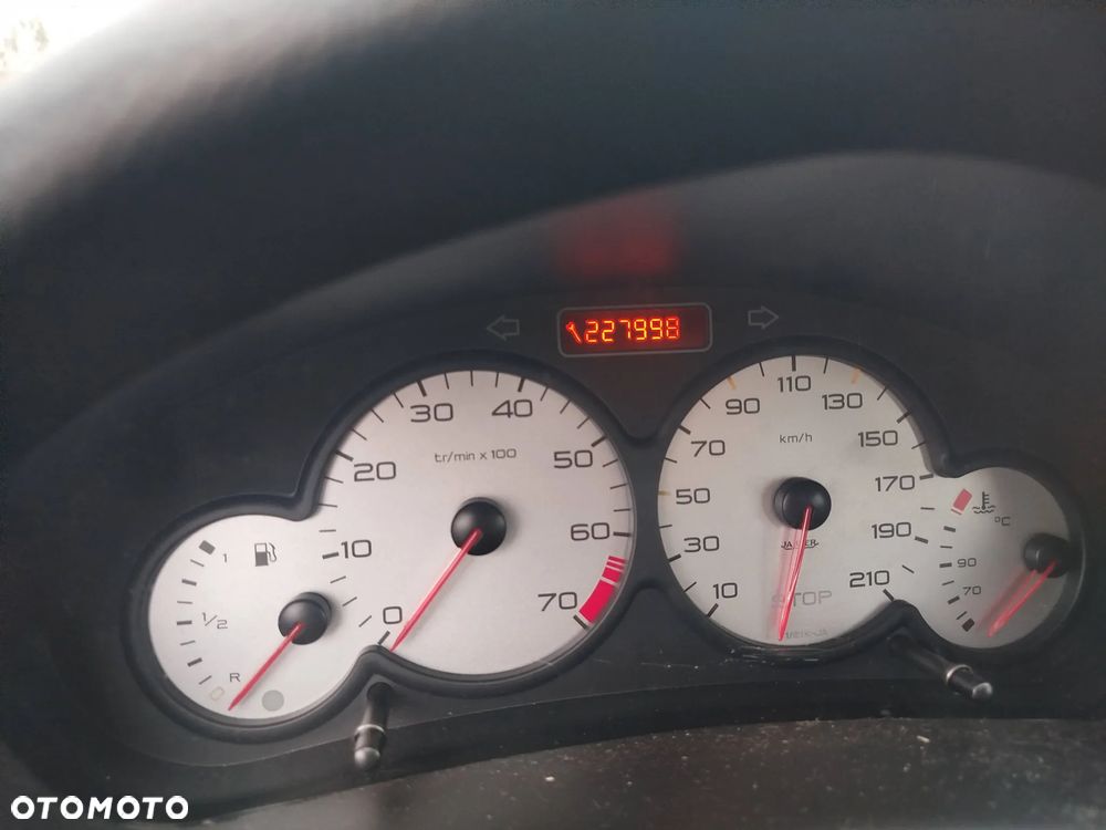 Peugeot 206 1.1 Color-Line - 5