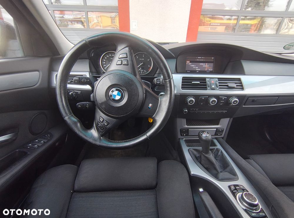 BMW Seria 5 520d Edition Lifestyle - 11