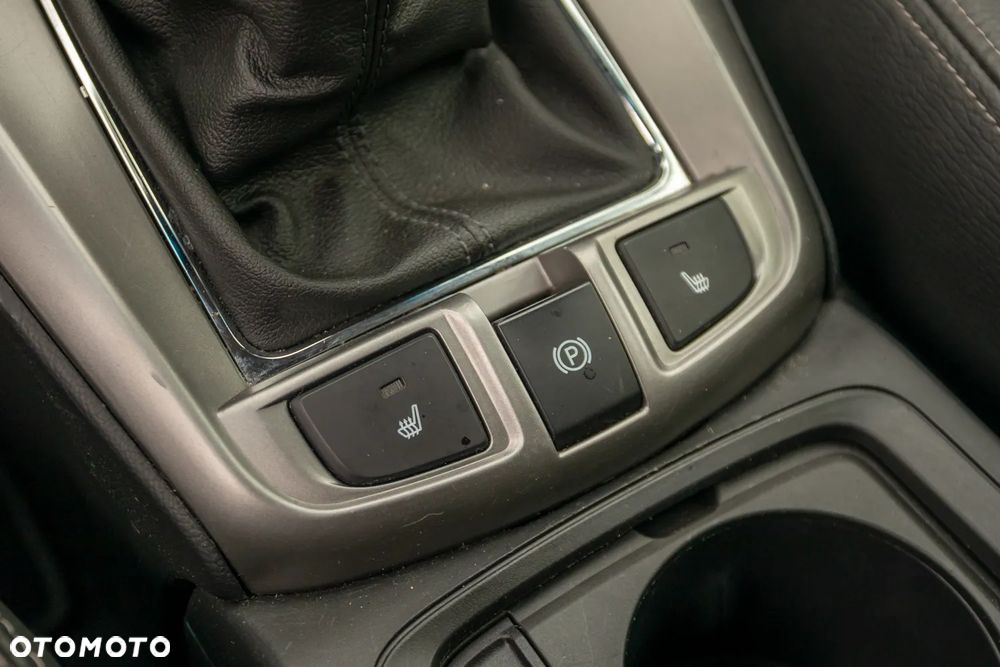 Chevrolet Captiva 2.2 d LTZ - 29