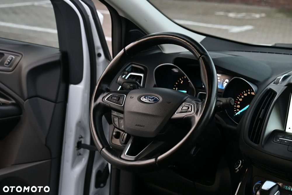 Ford Kuga 2.0 TDCi AWD Titanium - 24