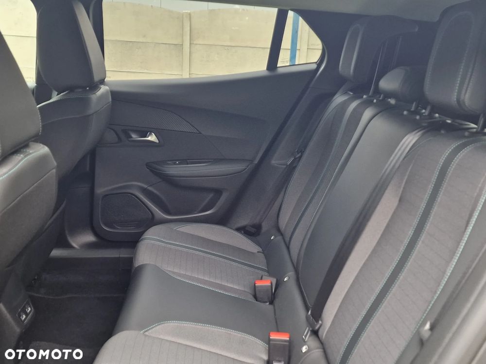 Peugeot 2008 1.5 BlueHDi Allure S&S EAT8 - 15