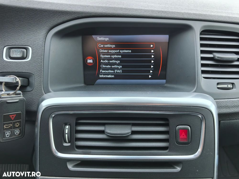 Volvo V60 D4 Geartronic Momentum - 17