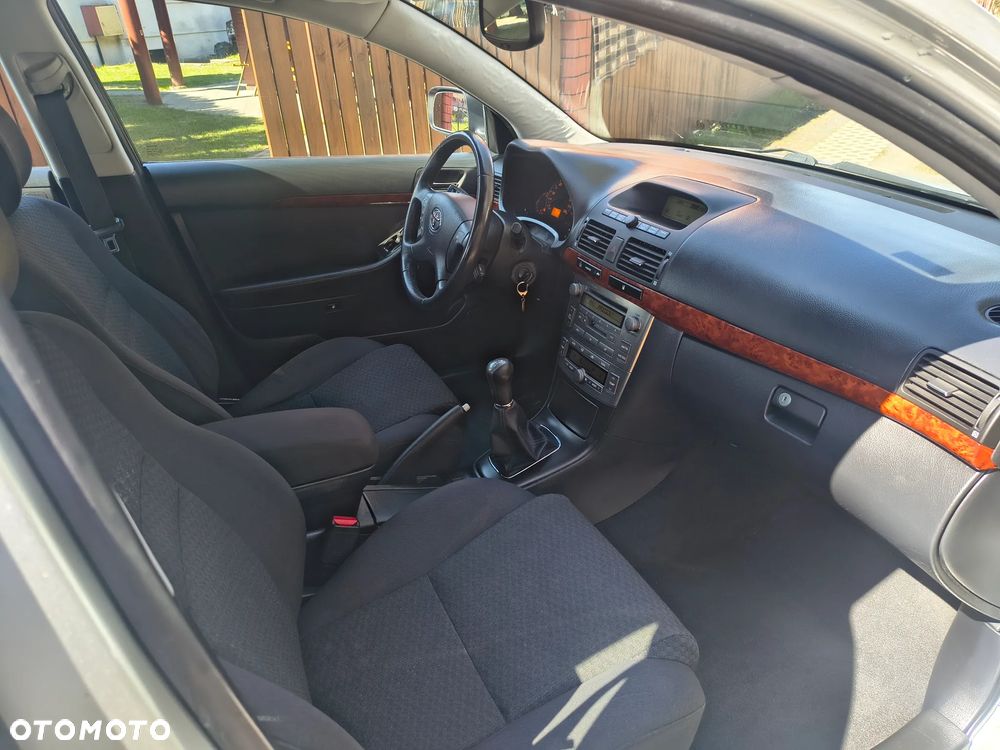 Toyota Avensis 2.0 VVT-i Edition - 15