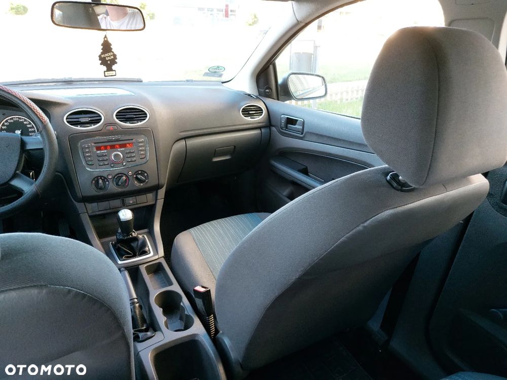 Ford Focus - 28