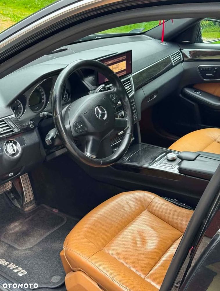 Mercedes-Benz Klasa E 300 CDI BlueEff Avantgarde - 7