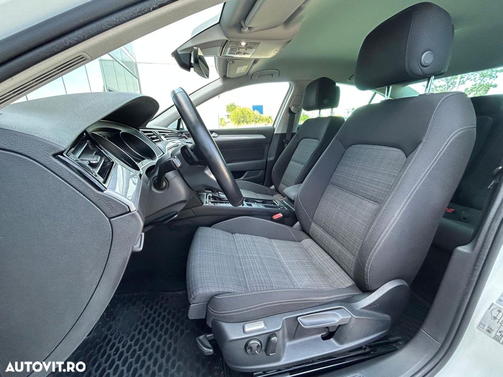 Volkswagen Passat 2.0 TDI DSG Comfortline - 14