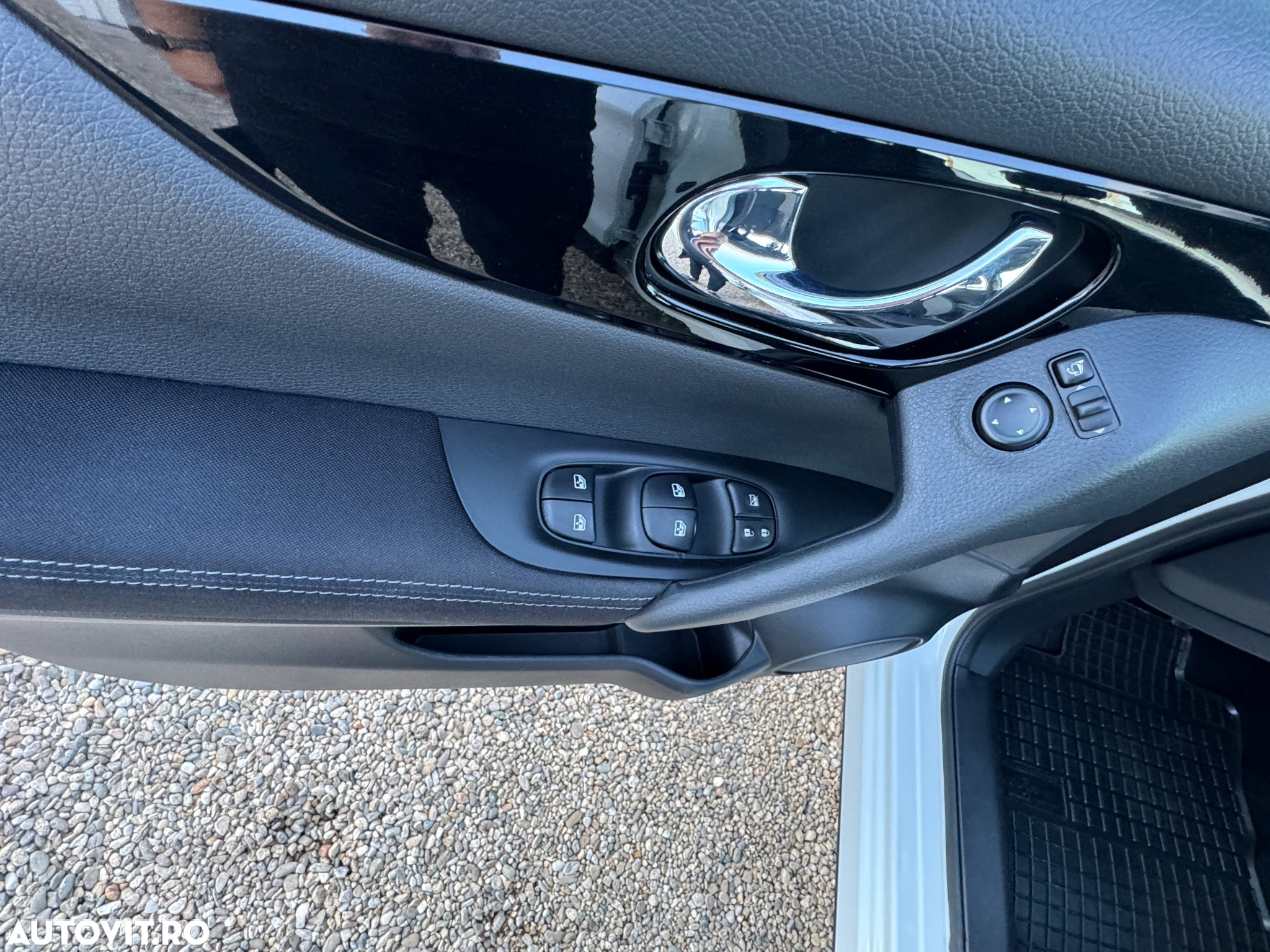 Nissan Qashqai 1.5 DCI N-CONNECTA - 25