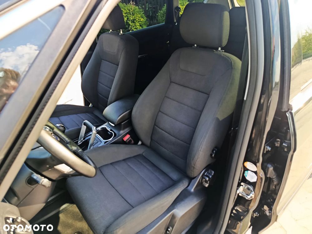 Ford S-Max 2.0 TDCi DPF Titanium X - 29