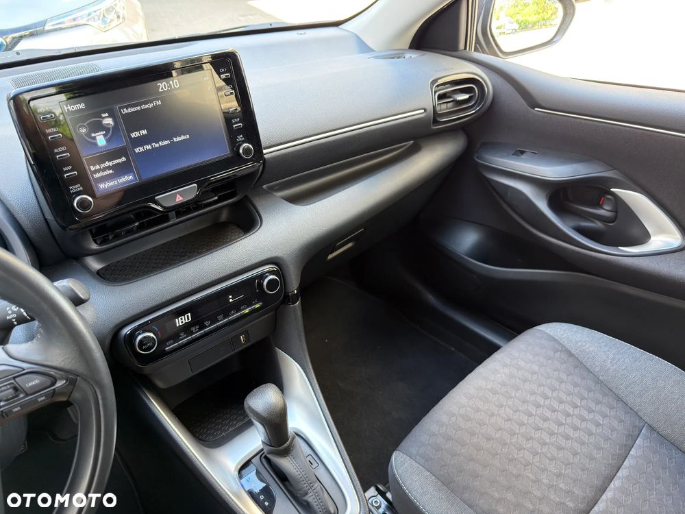 Toyota Yaris - 22