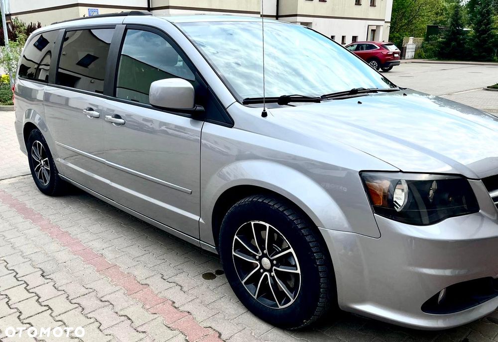 Dodge Grand Caravan 3.6 R/T - 5