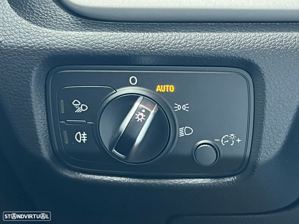 Audi A3 Limousine 30 TDI Design - 19