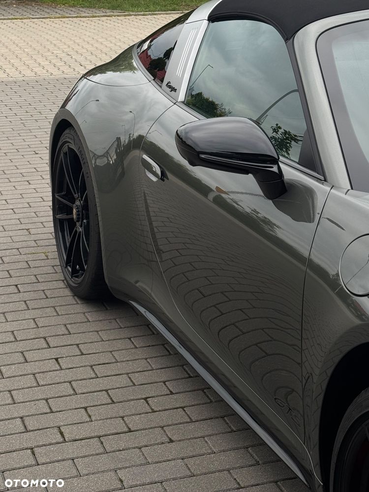Porsche 911 Targa 4 GTS - 6