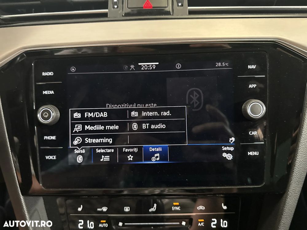Volkswagen Passat - 22