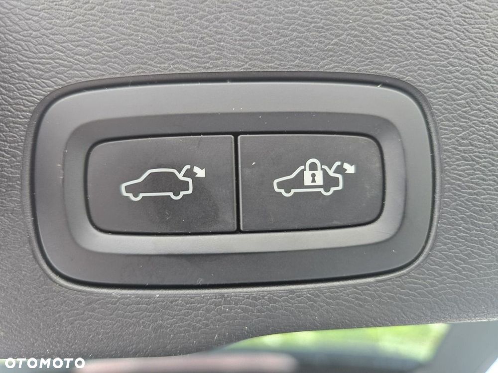 Volvo XC 60 - 24