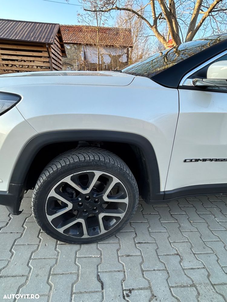 Jeep Compass - 4