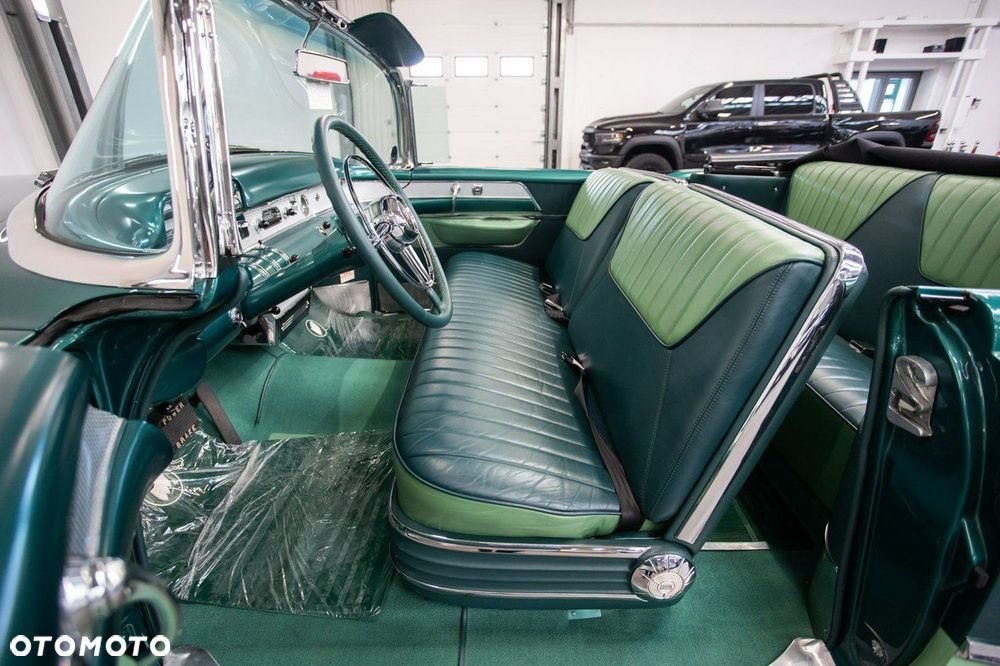 Buick Roadmaster - 33