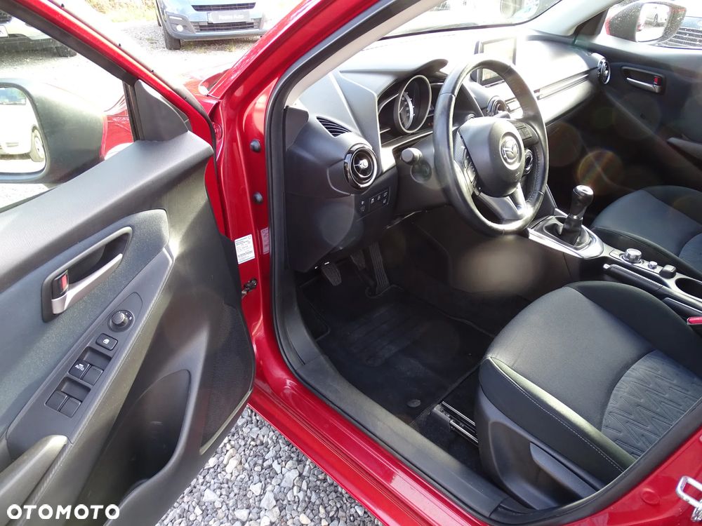 Mazda 2 2015