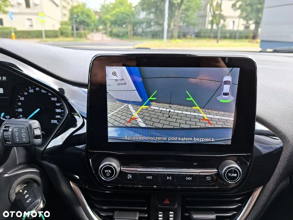 Ford Fiesta 1.1 SYNC Edition - 12
