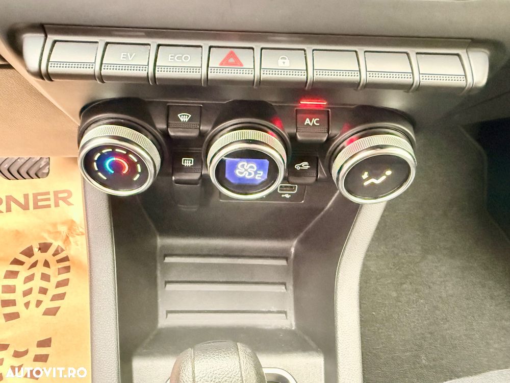 Renault Clio V E-Tech 145 Techno - 15