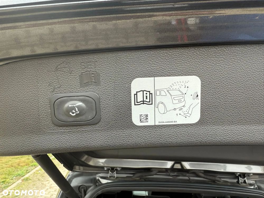 Ford Kuga 2.0 TDCi 4x4 ST-Line - 9