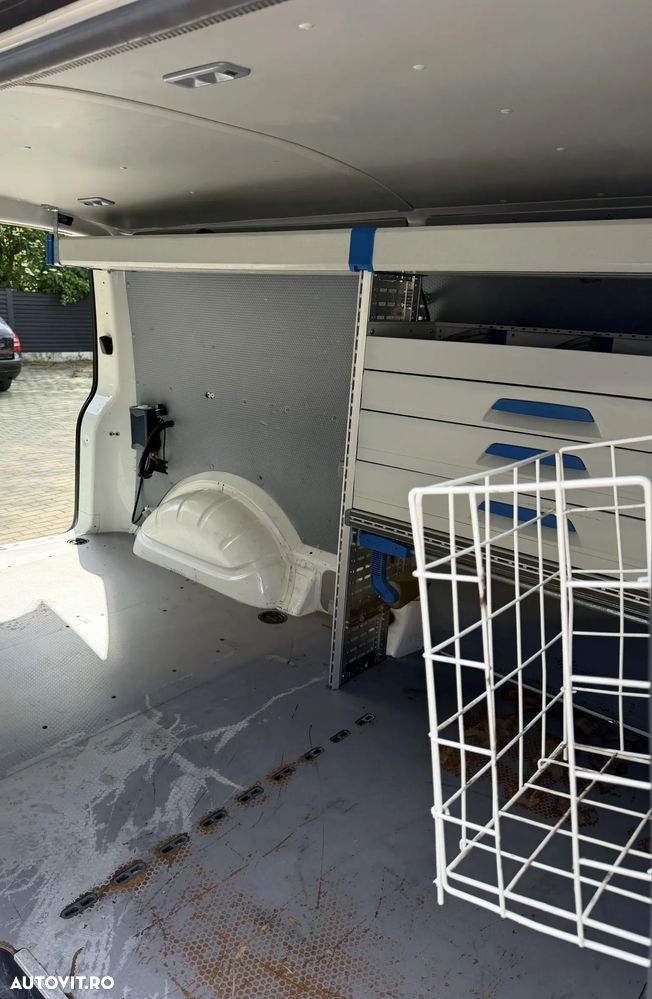 Volkswagen transporter - 11