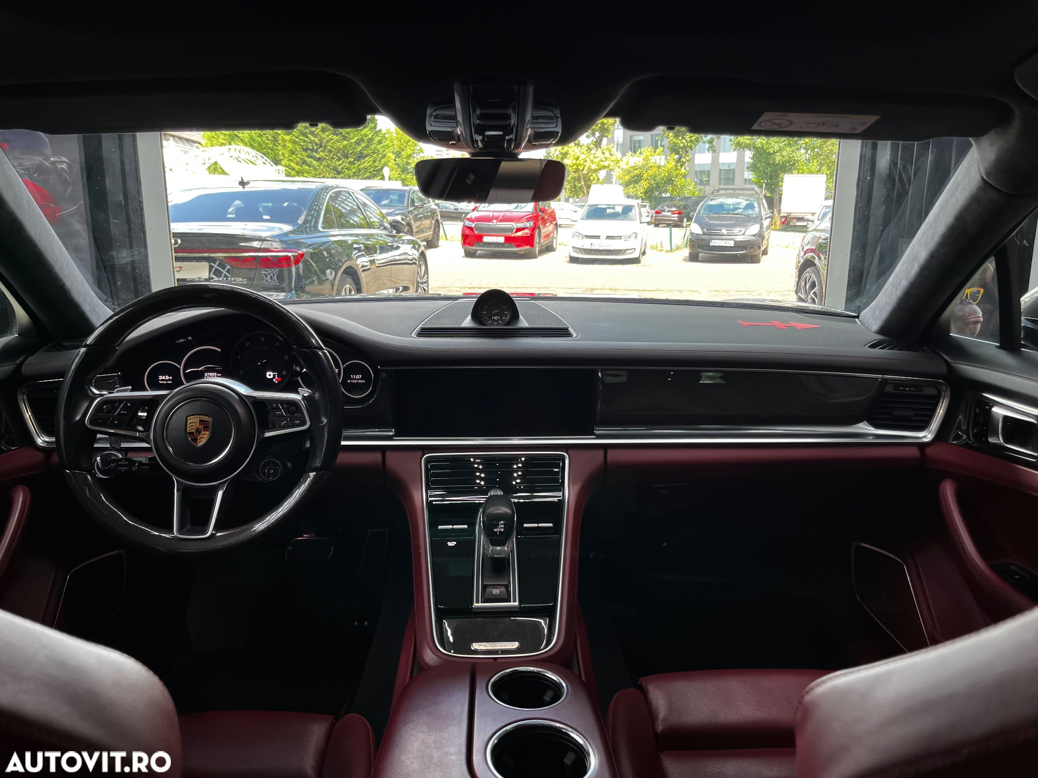 Porsche Panamera - 21