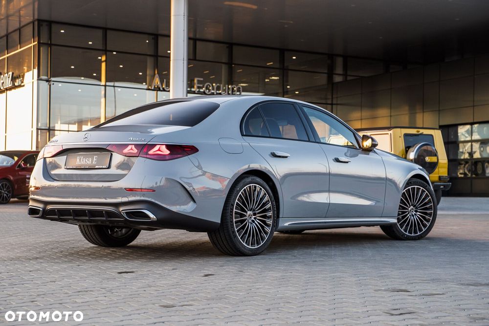 Mercedes-Benz Klasa E - 8