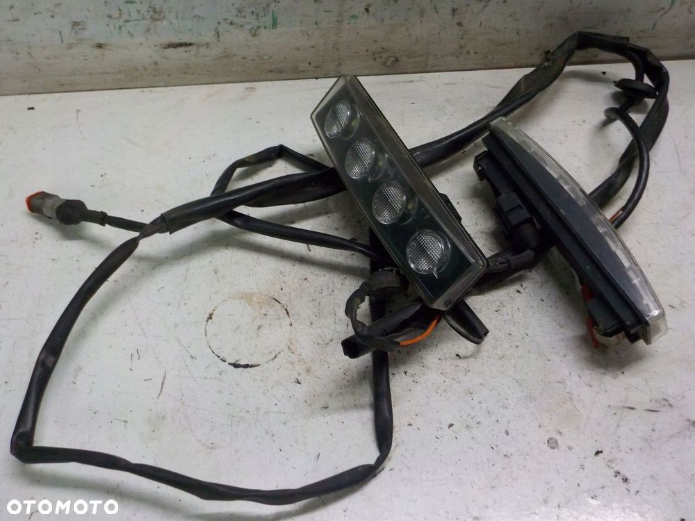 SCANIA OBRYSÓWKA LAMPA LED - 2