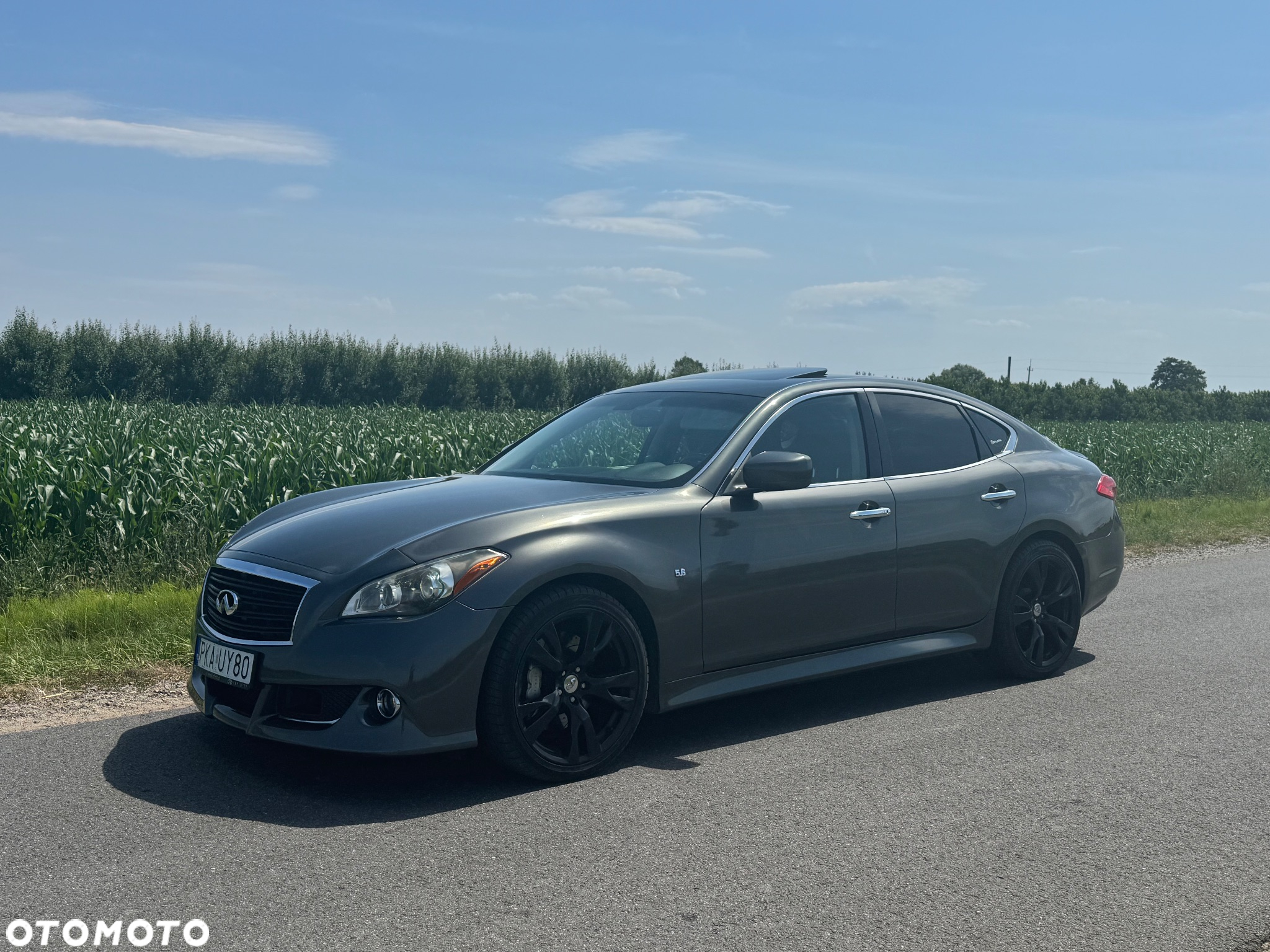 Infiniti M - 3