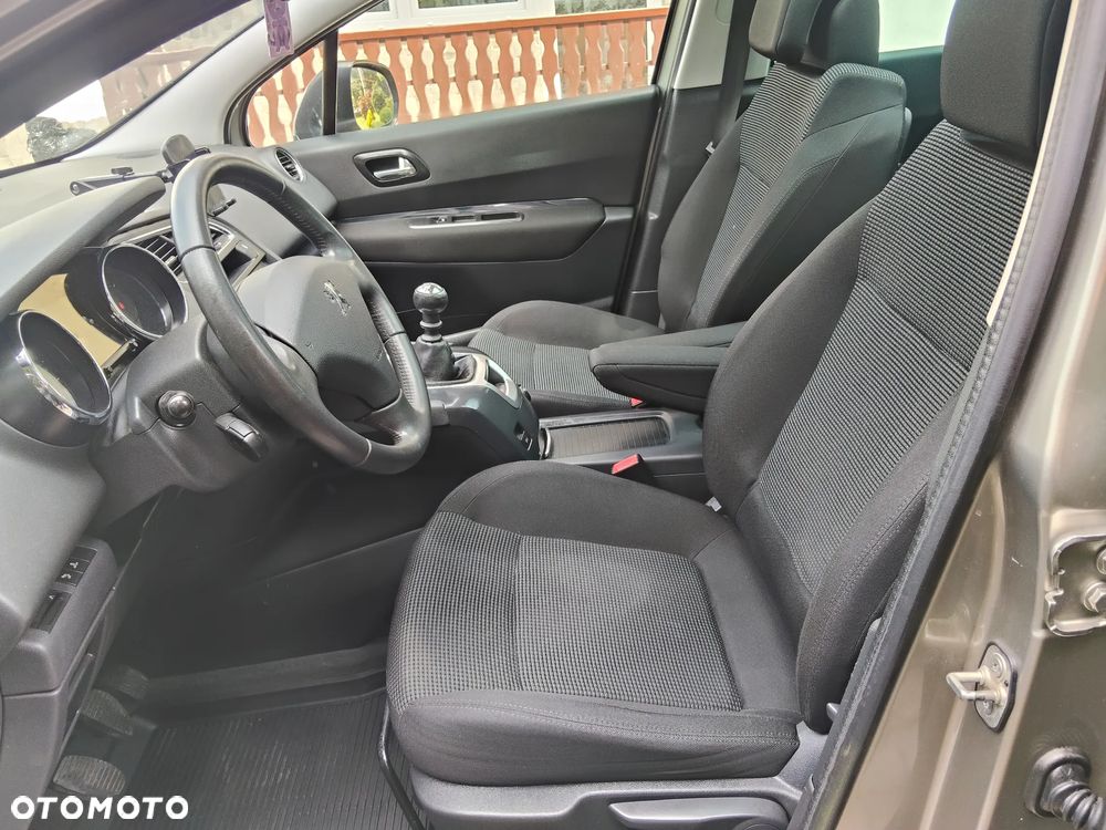 Peugeot 5008 HDI FAP 115 Business-Line - 24
