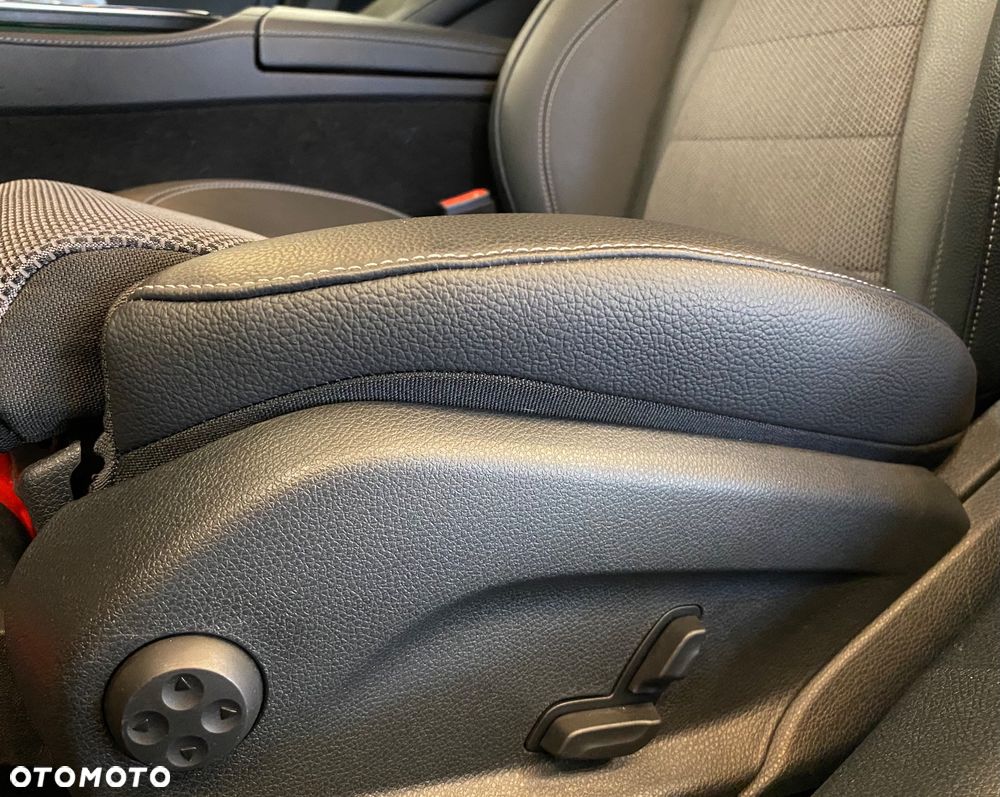 Mercedes-Benz Klasa E 220 d Business Edition 9G-TRONIC - 15