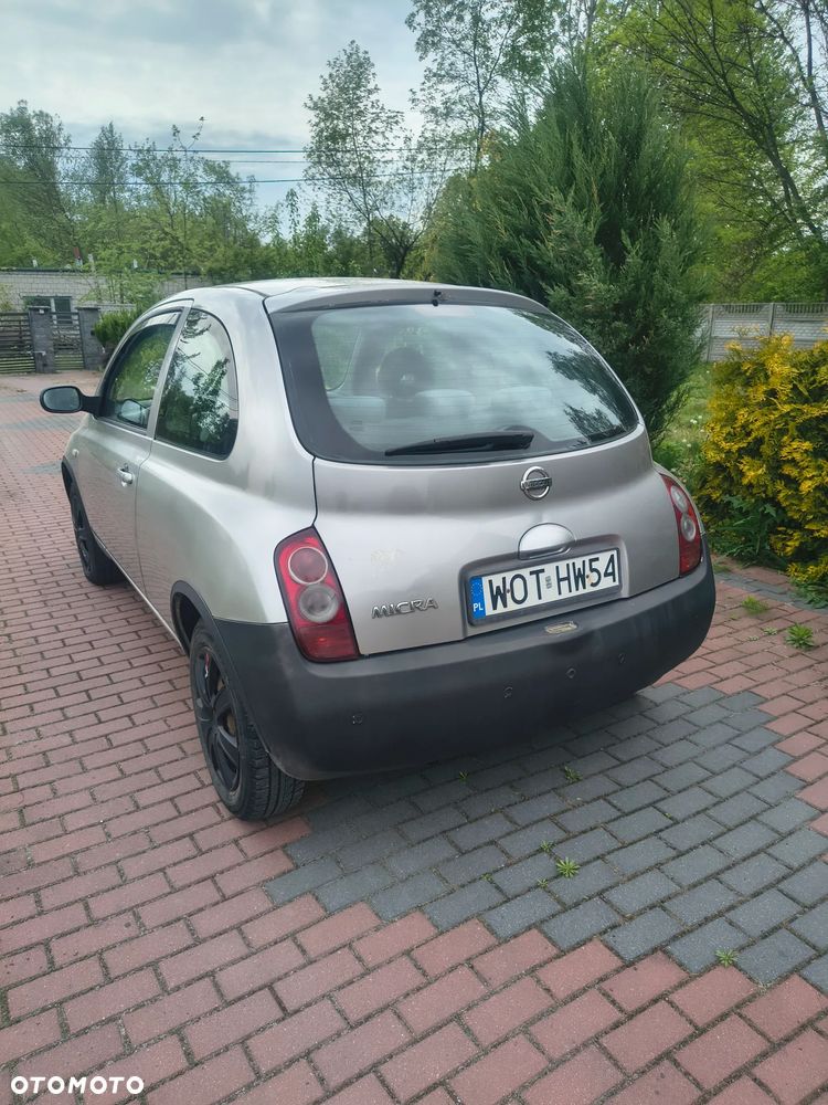 Nissan Micra - 1