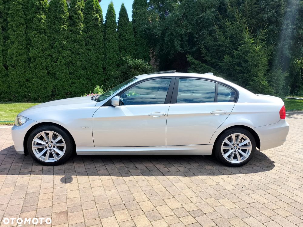 BMW Seria 3 318i Edition Exclusive - 7