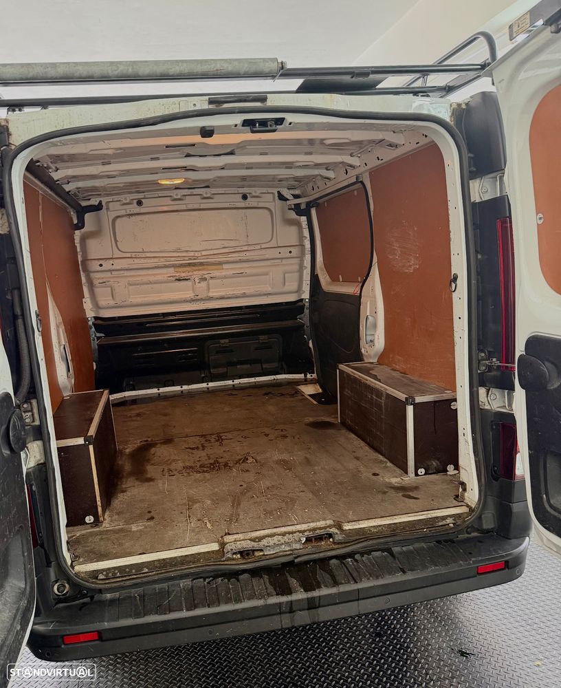 Renault Trafic - 11