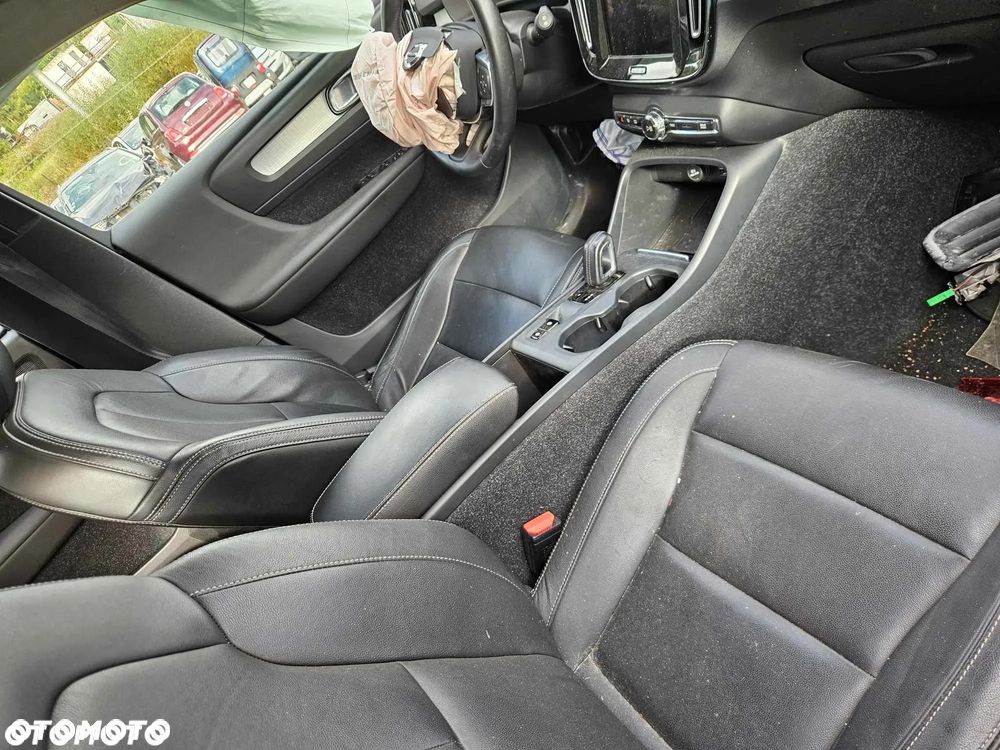 Volvo XC 40 T4 AWD Geartronic - 5