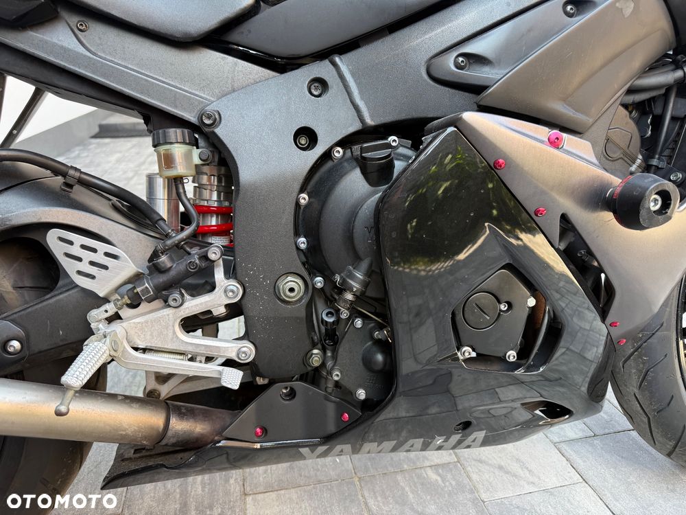 Yamaha R6 - 9