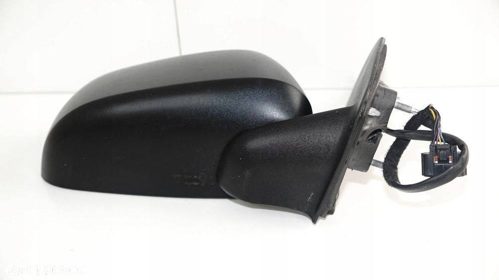 LUSTERKO PRAWE NISSAN NAVARA D40 05-10R 5PIN - 10