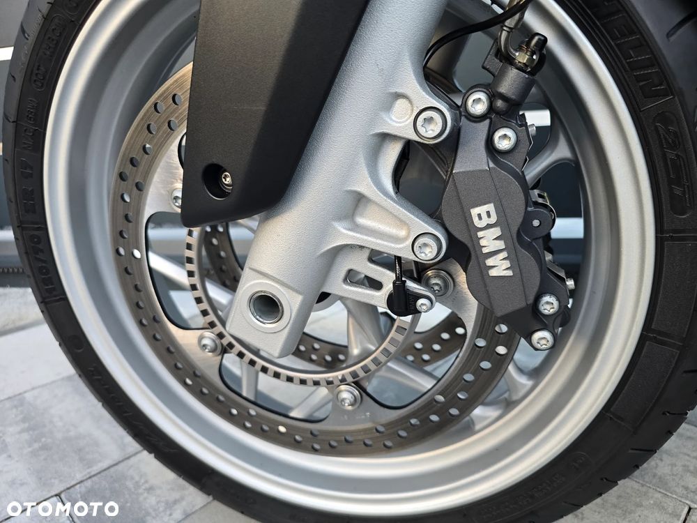 BMW R - 16