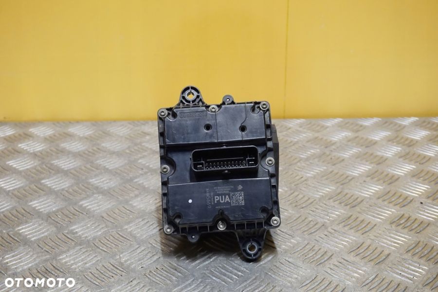 CHEVROLET SILVERADO 1500 2019 - 2022 Sterownik Silnika Transfer Case USA - 1