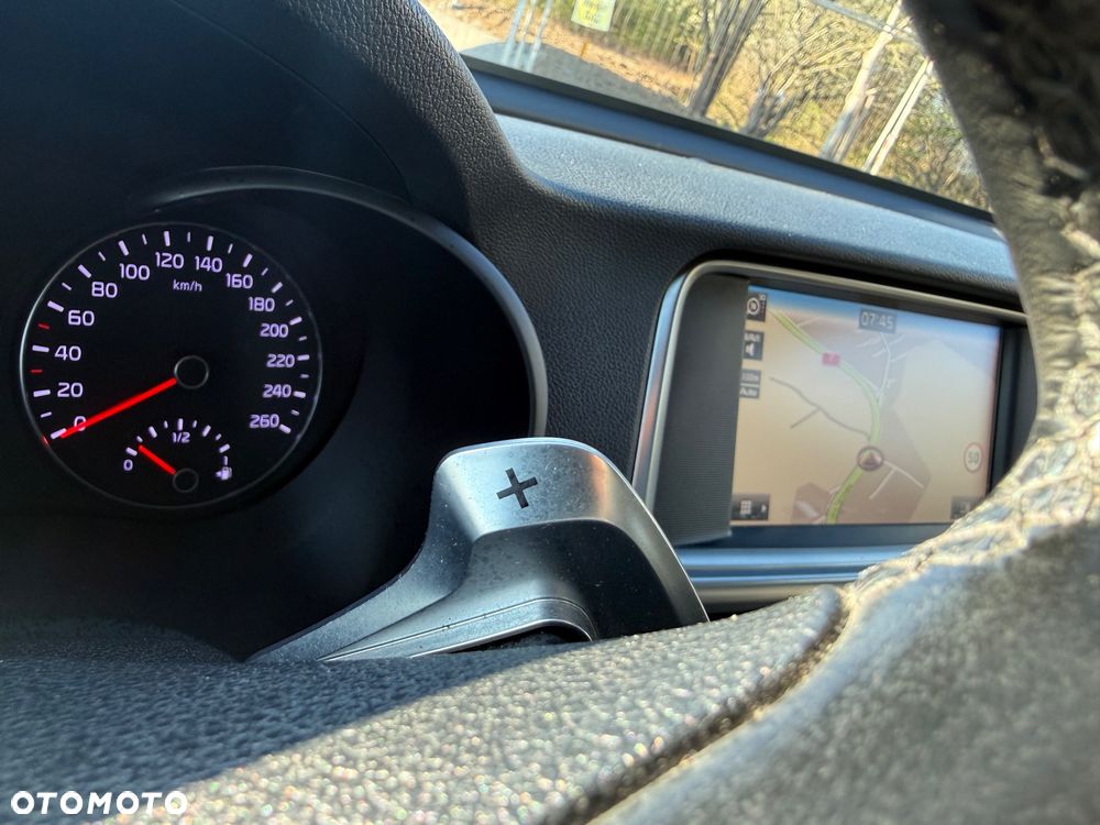 Kia Optima 1.7 CRDI L DCT - 20