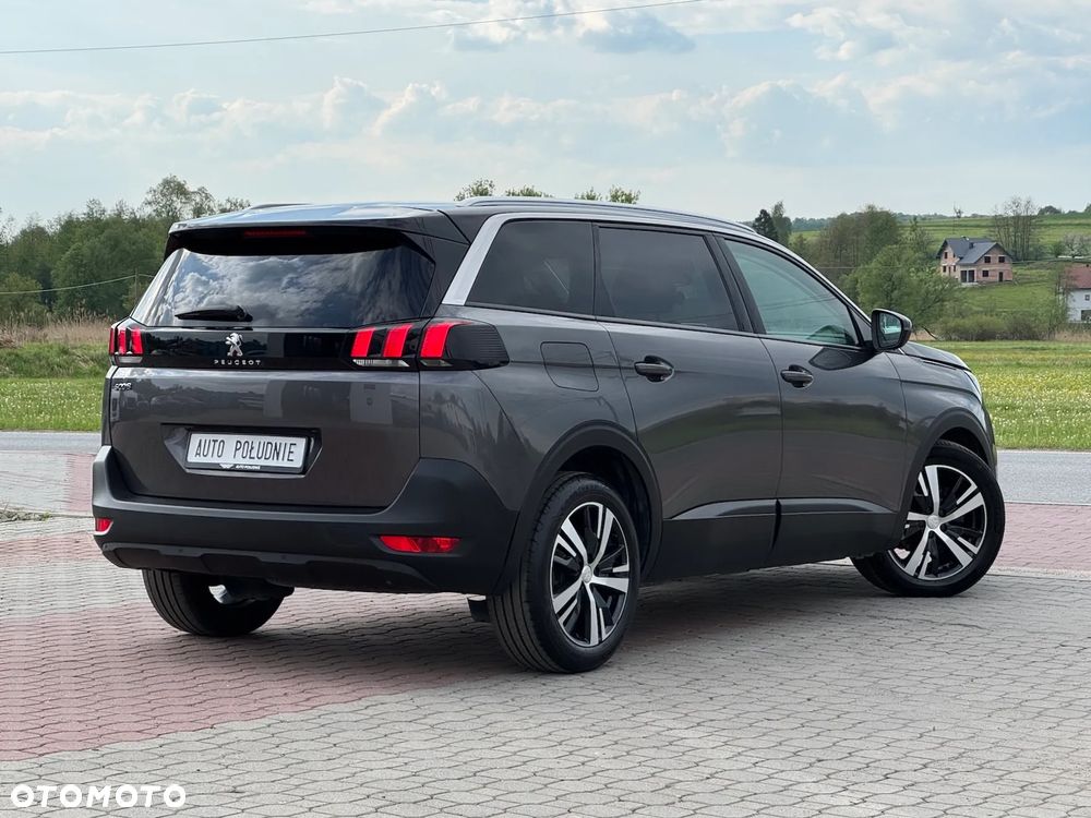 Peugeot 5008 - 3