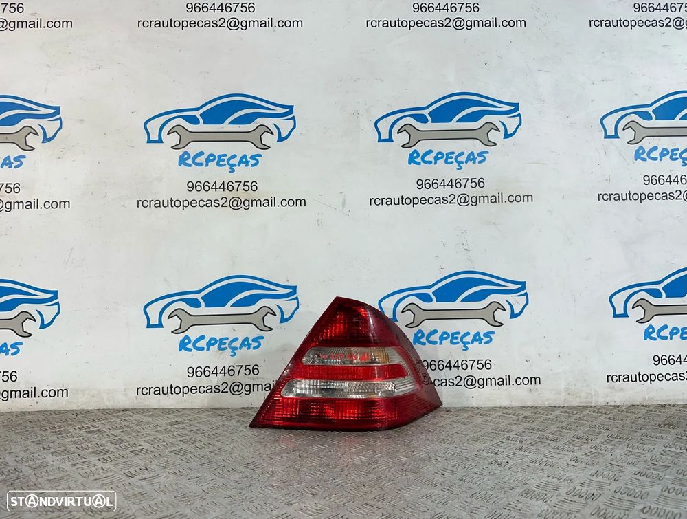 .Farolim Tras Traseiro Direito Original Mercedes Benz Classe C W203 Sedan 2038202064R 1999 - 2007 - 2