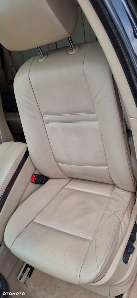 BMW X5 4.8i - 16