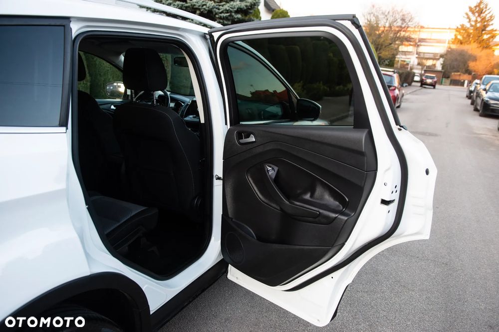 Ford Kuga 2.0 TDCi 4x4 Titanium - 33